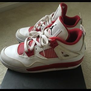 Kid’s Nike Jordan Flight sneakers